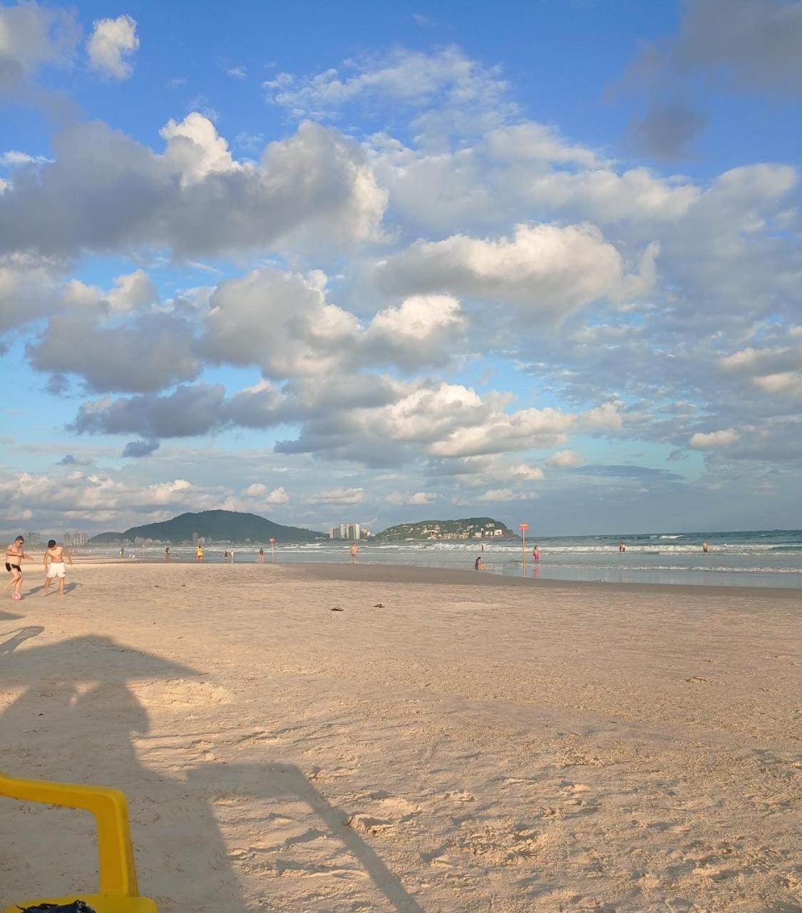 Apartamento Com Estacionamento, Wi-Fi, Ar Condicionado A 300 Metros Da Praia Da Enseada No Guaruja. Екстериор снимка